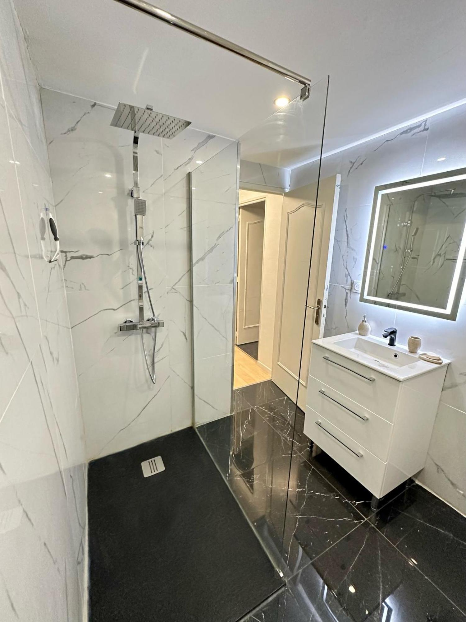 Appartement Belle Maison Avec 2 *